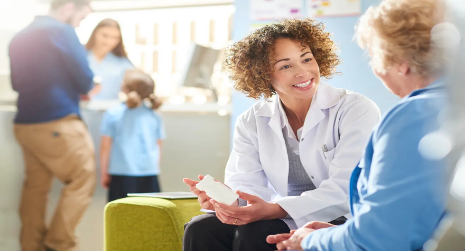 Patient getting interviewed