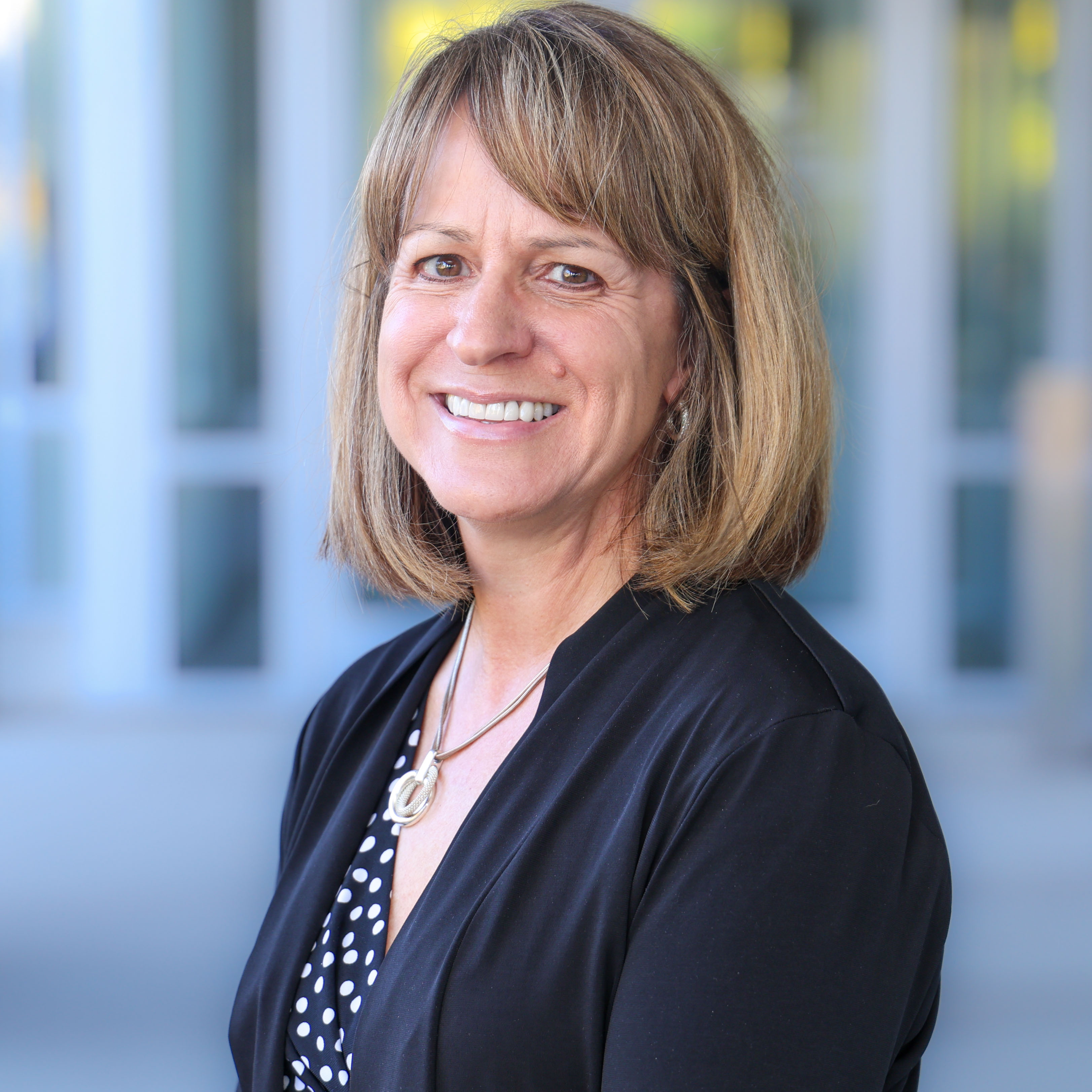 Sheryl Vondracek headshot