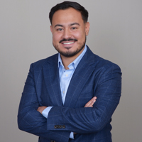 Victor Galvan headshot