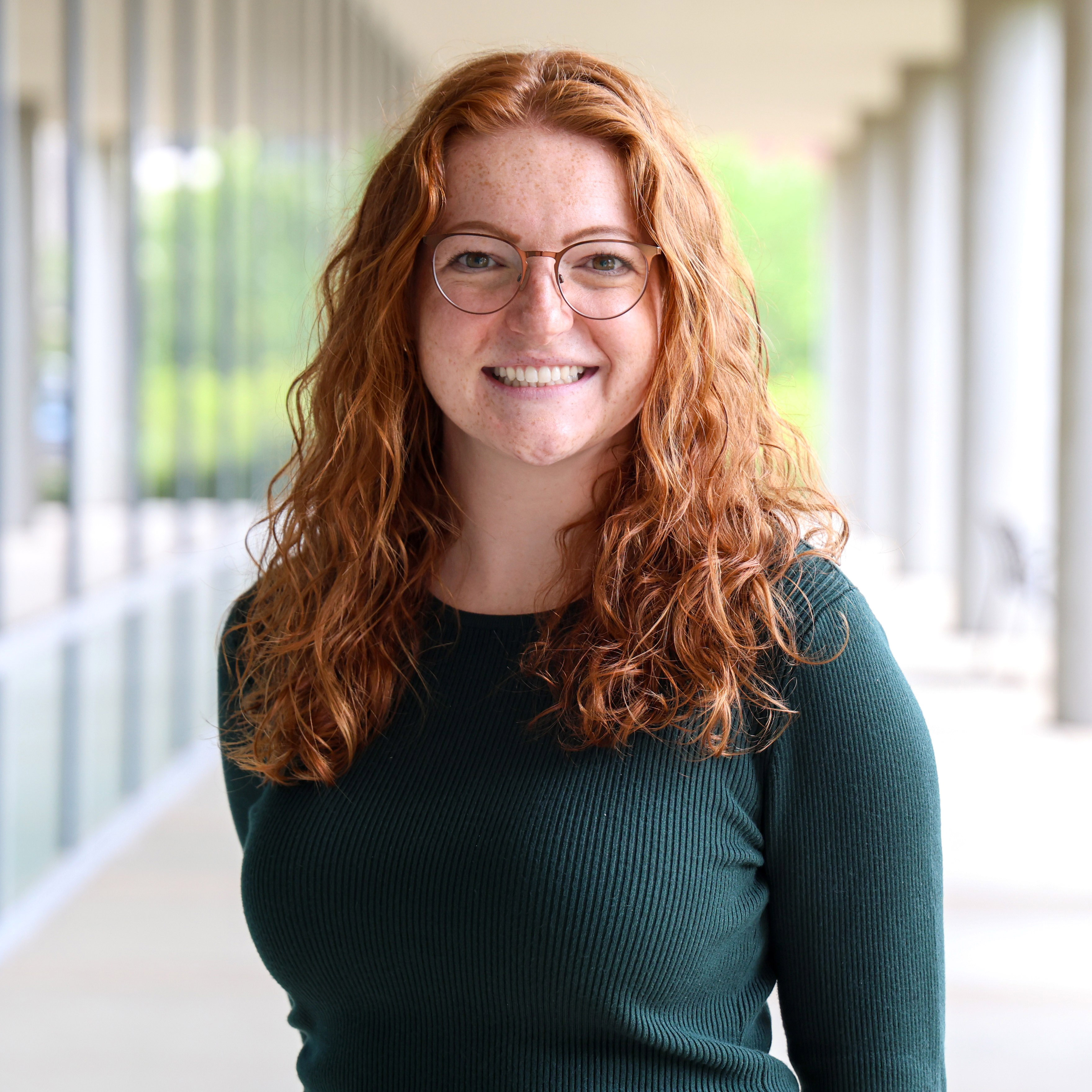 Shannon Dicken Headshot