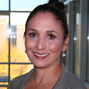 Nancy Miller headshot