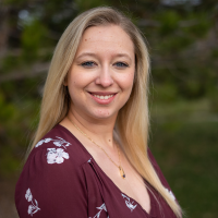 Lauren Rutt Headshot