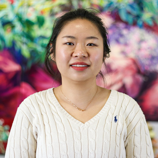 Zixuan (Victoria) Wei headshot